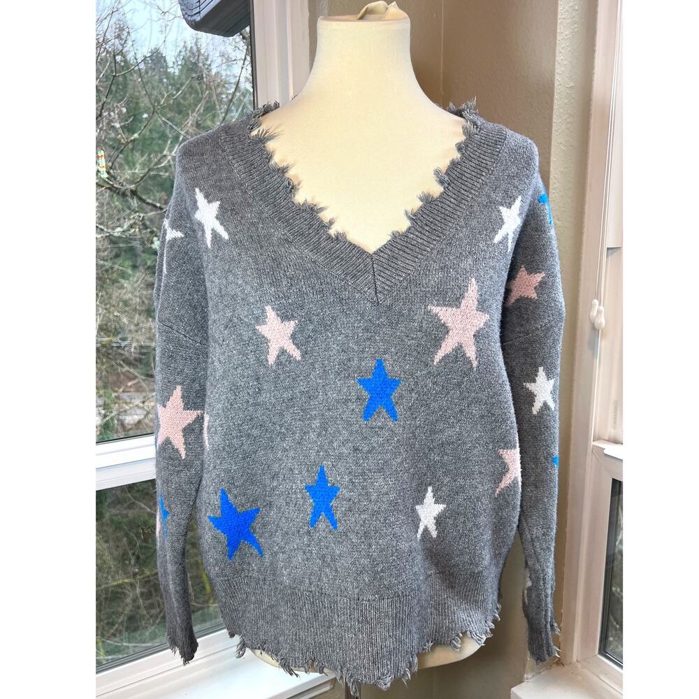 Stars Pattern Sweater VNeck Multicolor Raw Hem Edgy Size Large Hems & Thread